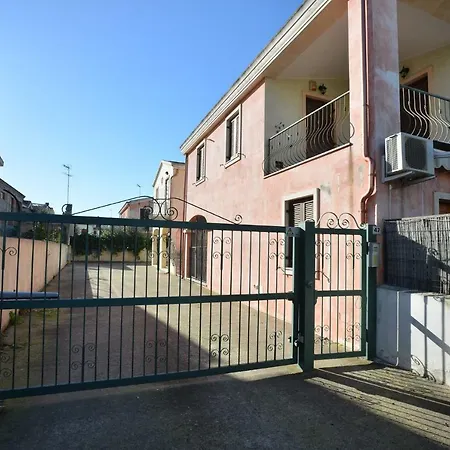 Izzhome Crispi شقة